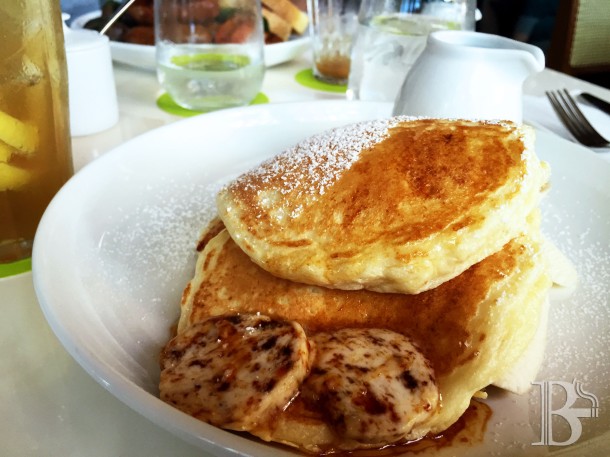 Ricotta Hotcakes ($12) -- that honeycomb butter, tho. Delicious! Lives up to the hype.